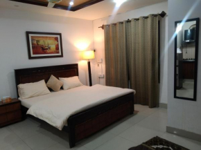 Luxurious 1 Bed Furnished Family Apartment